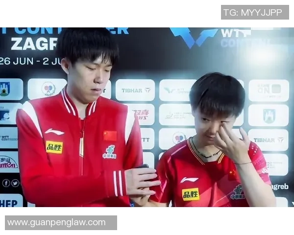 西班牙足球巨星陷入姐弟恋情感故事引发球迷热议